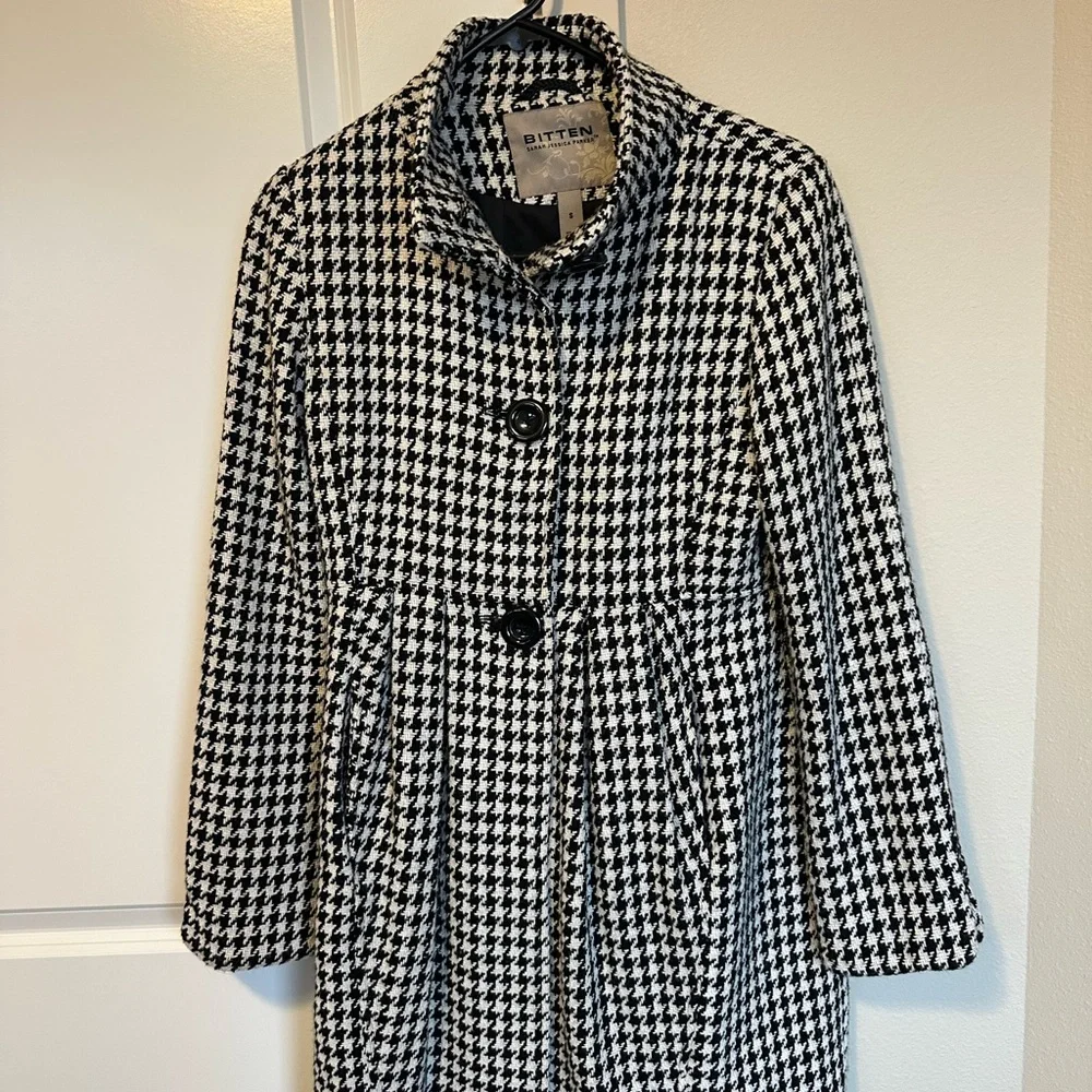 Bitten by Sarah Jessica Parker Houndstooth Pea Coat - Picture 3 of 4